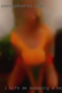 *i wife am swapping a mature woman with shapely body.